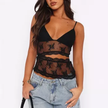Floral Lace Cami Top: Easy Layering & Night-Out Style